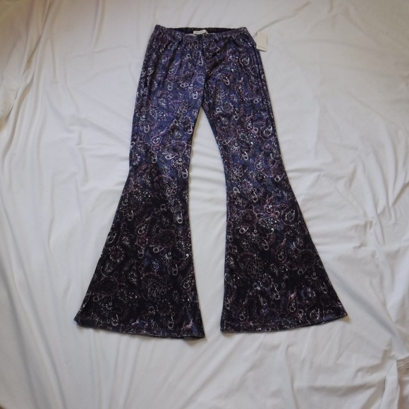 Hot Gal Pants - 2/$20 Hot Gal Bell Bottom Pants Paisley Boho